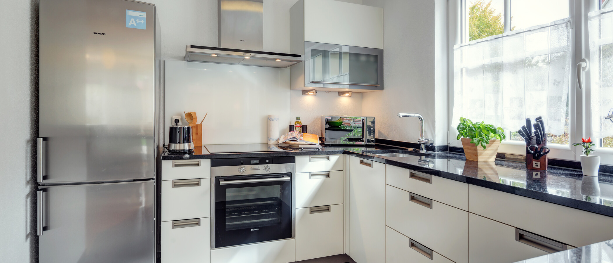apartment with garden 	 München Forstenried 02 kitchen 9703