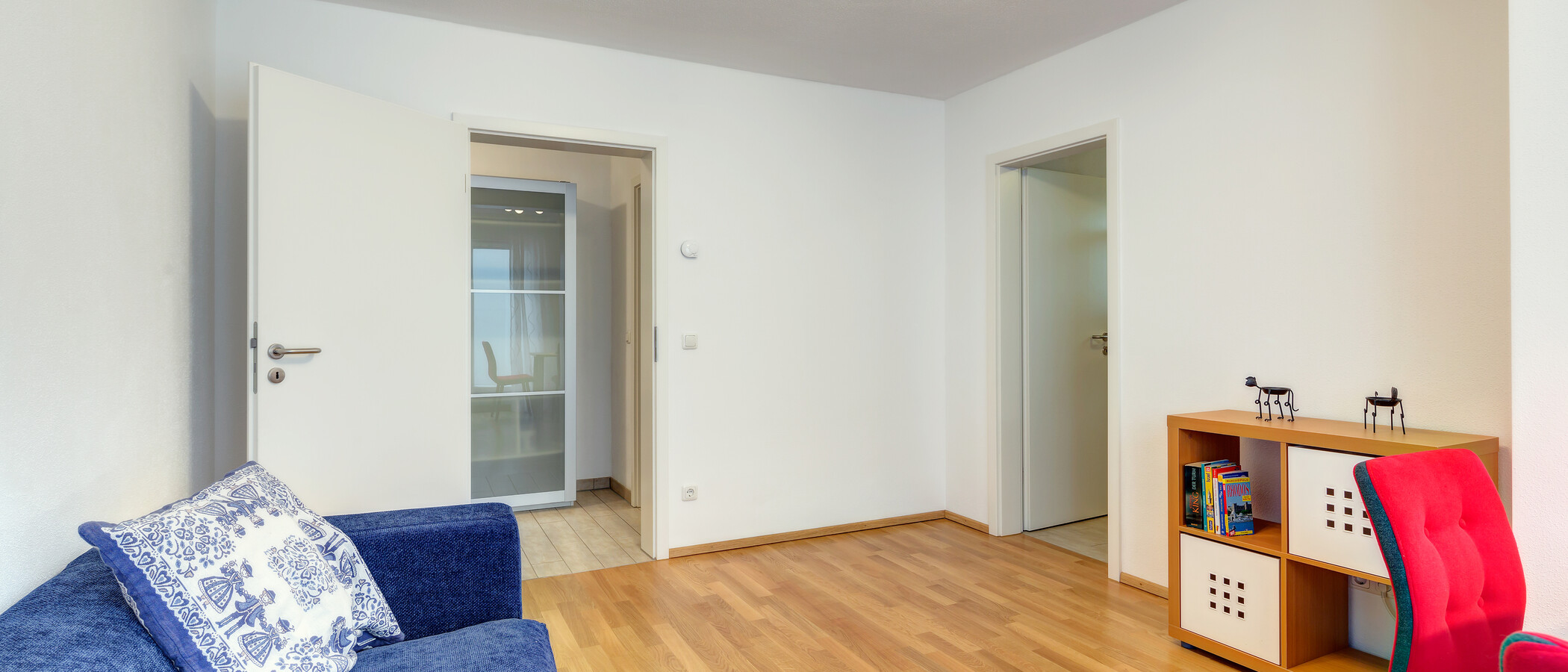 apartment with garden 	 München Forstenried 03 guest room 9703