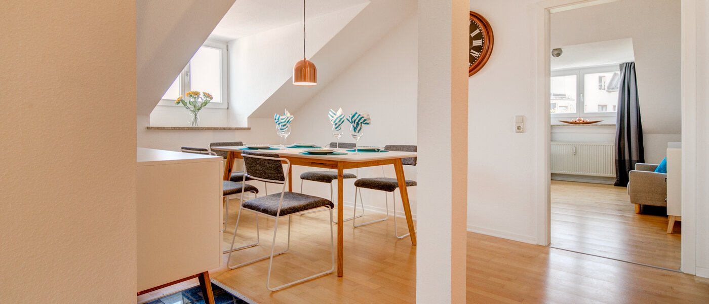 apartment München Isarvorstadt 03 dining 9718