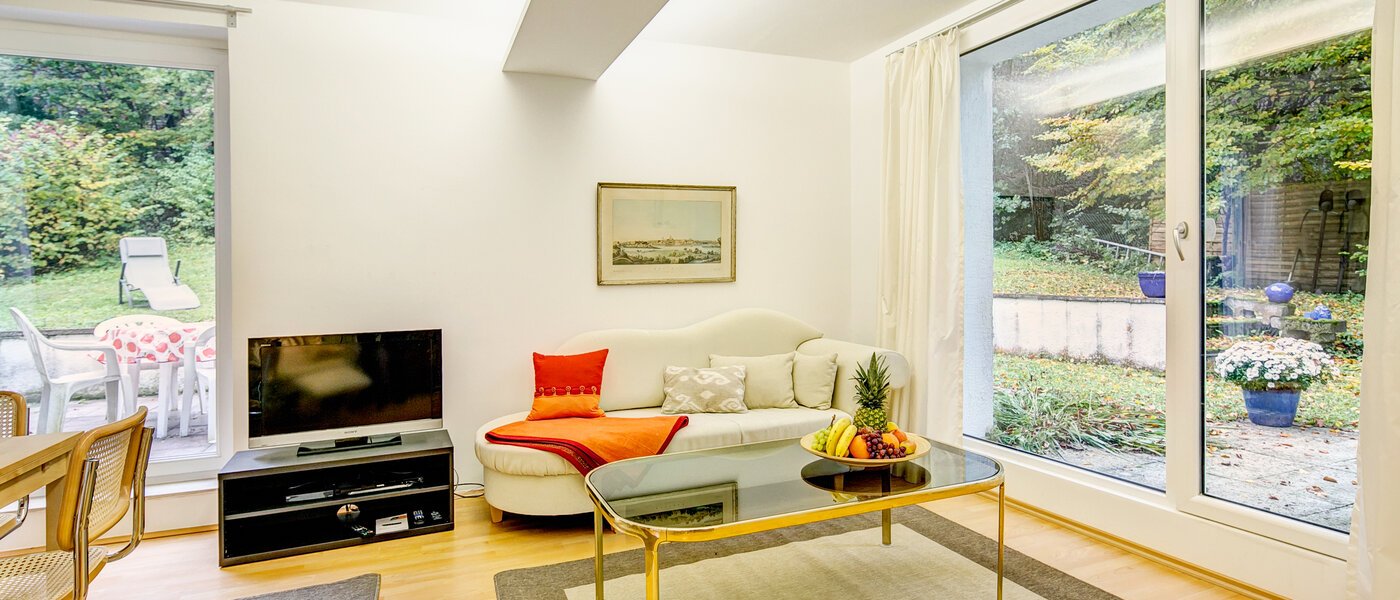 apartment with garden 	 Gauting Stockdorf 01 living room 9728