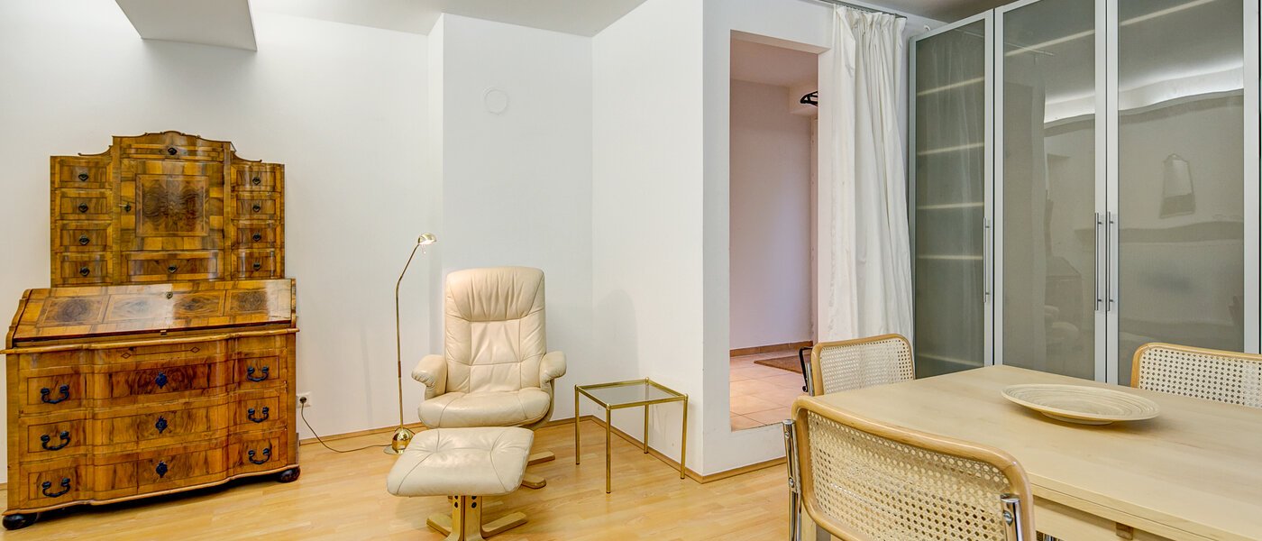 apartment with garden 	 Gauting Stockdorf 04 living room 9728