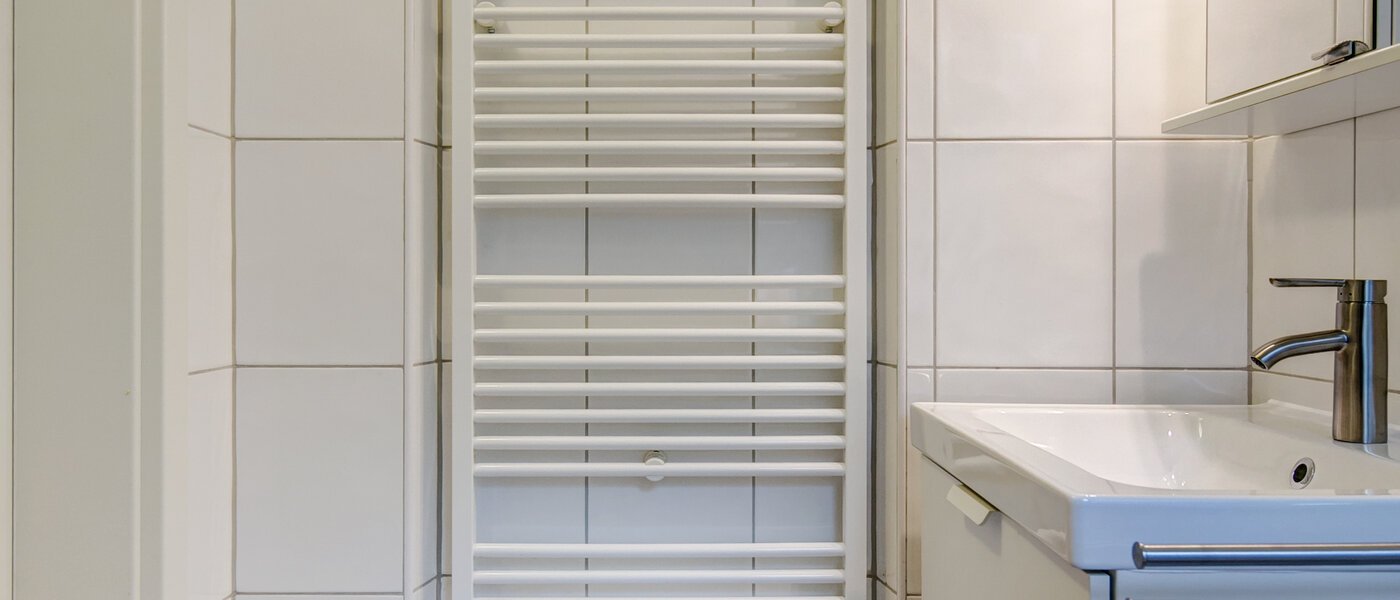 apartment with garden 	 Gauting Stockdorf 04 bathroom 9728