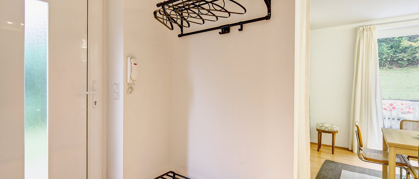 apartment with garden 	 Gauting Stockdorf 02 hall 9728