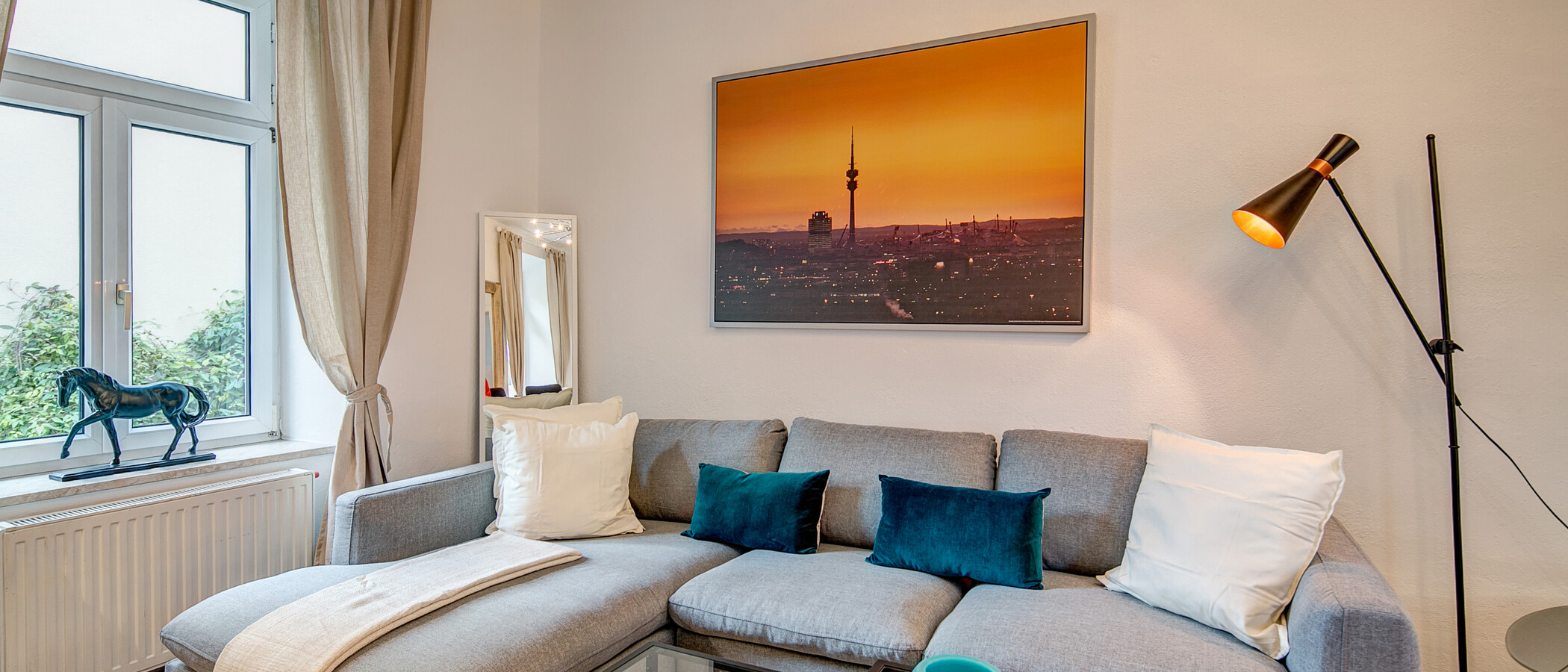 apartment München Maxvorstadt - Rund um den Josephsplatz 02 living room 9730