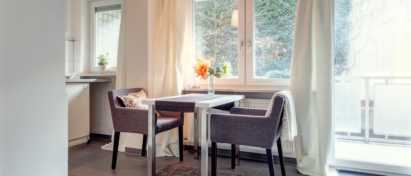 studio München Schwabing (rechts der Leopoldstraße) 03 living room 9736