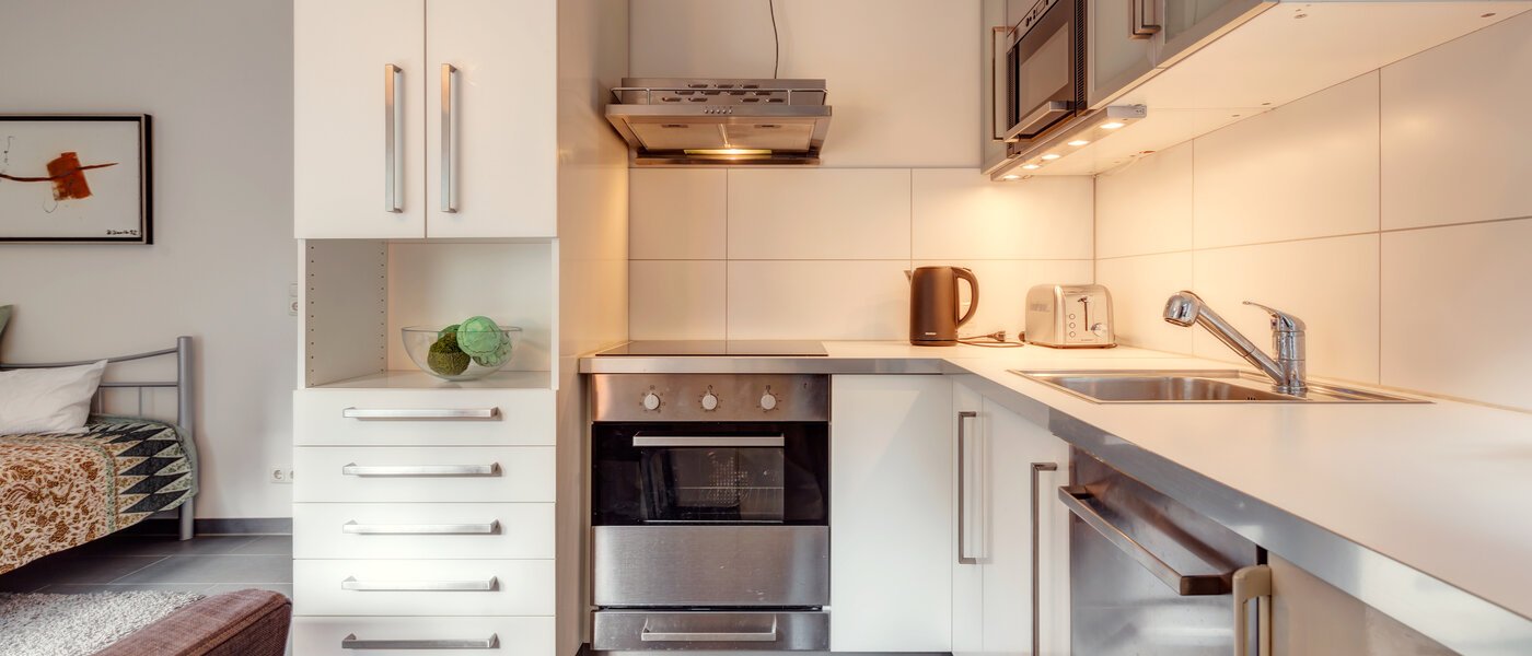 studio München Schwabing (rechts der Leopoldstraße) 02 kitchen 9736