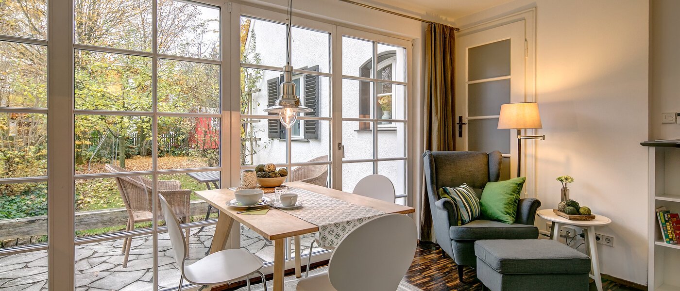 apartment Gauting 01 living room 9747