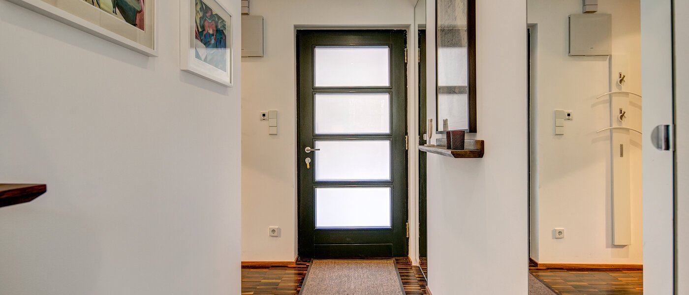 apartment Gauting 01 hall 9747