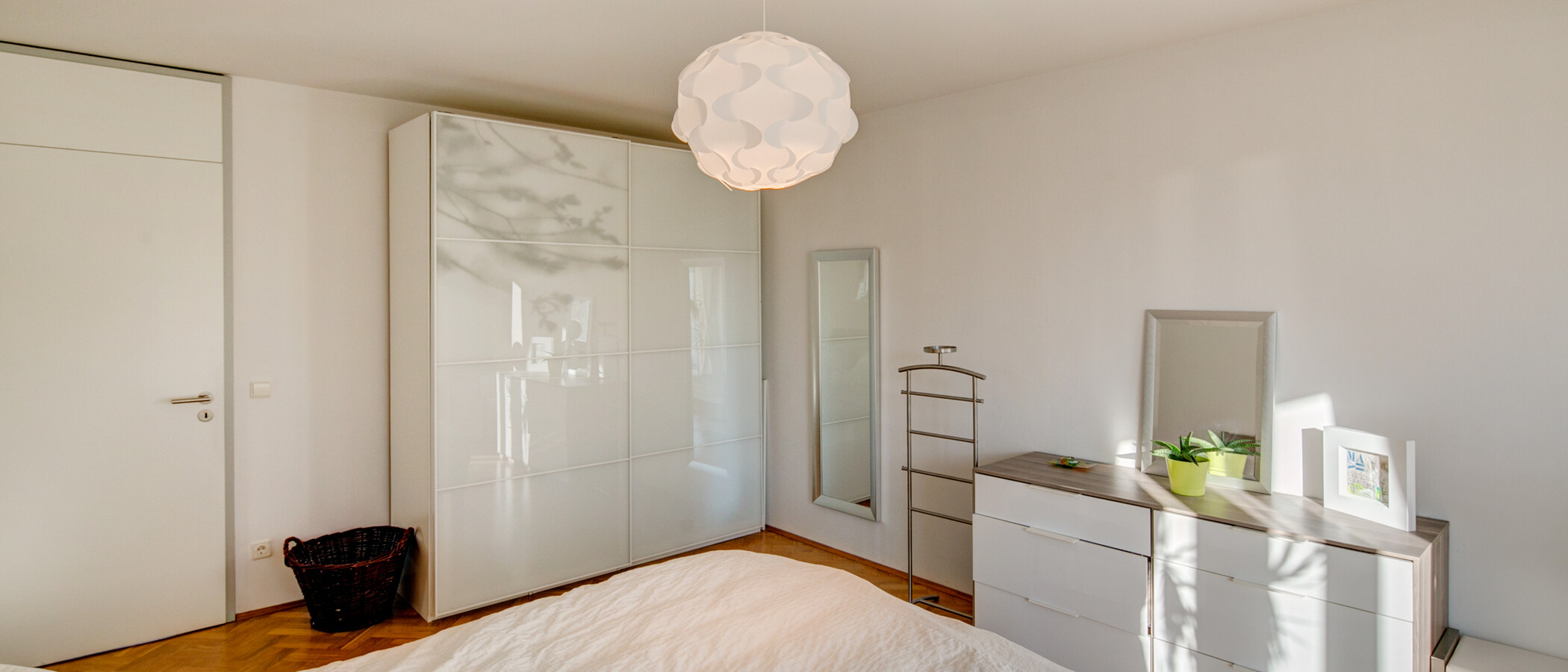 apartment München Haidhausen 03 sleeping area 9754