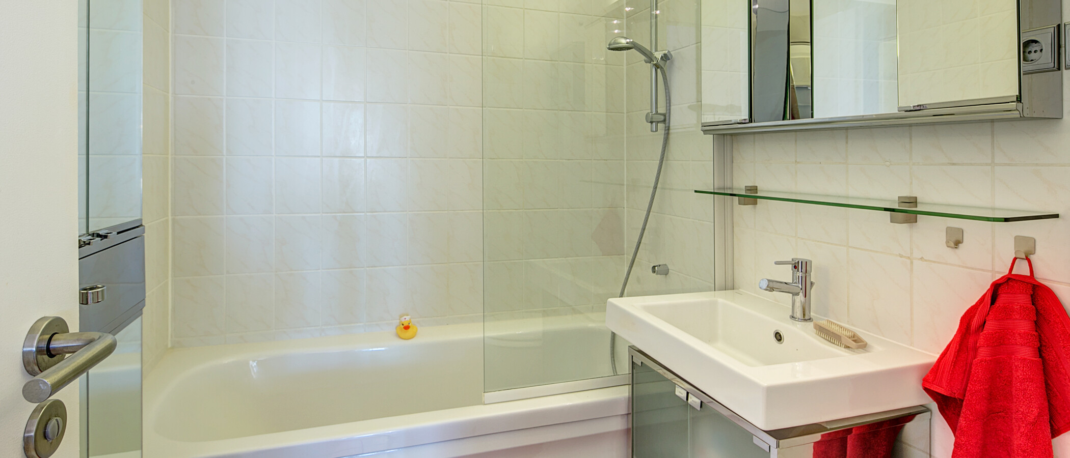 apartment München Schwabing-West 01 bathroom 9763