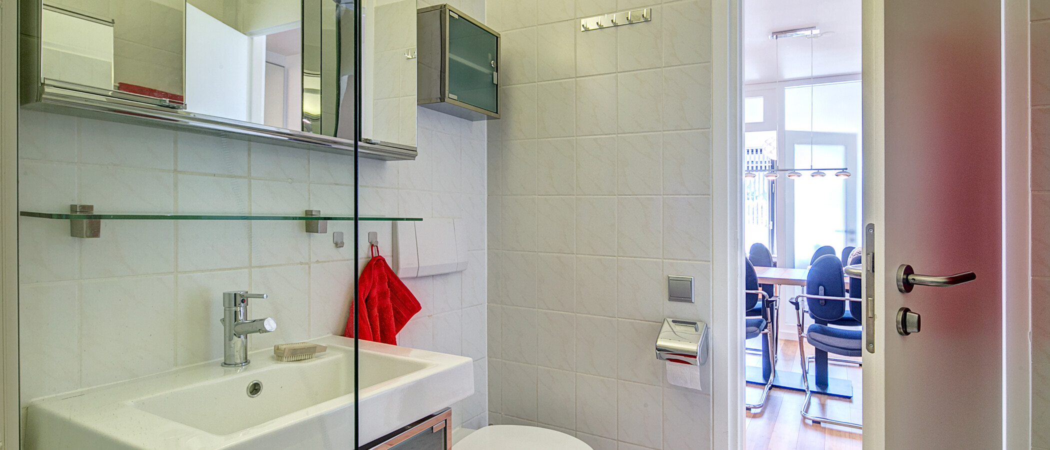 apartment München Schwabing-West 04 bathroom 9763