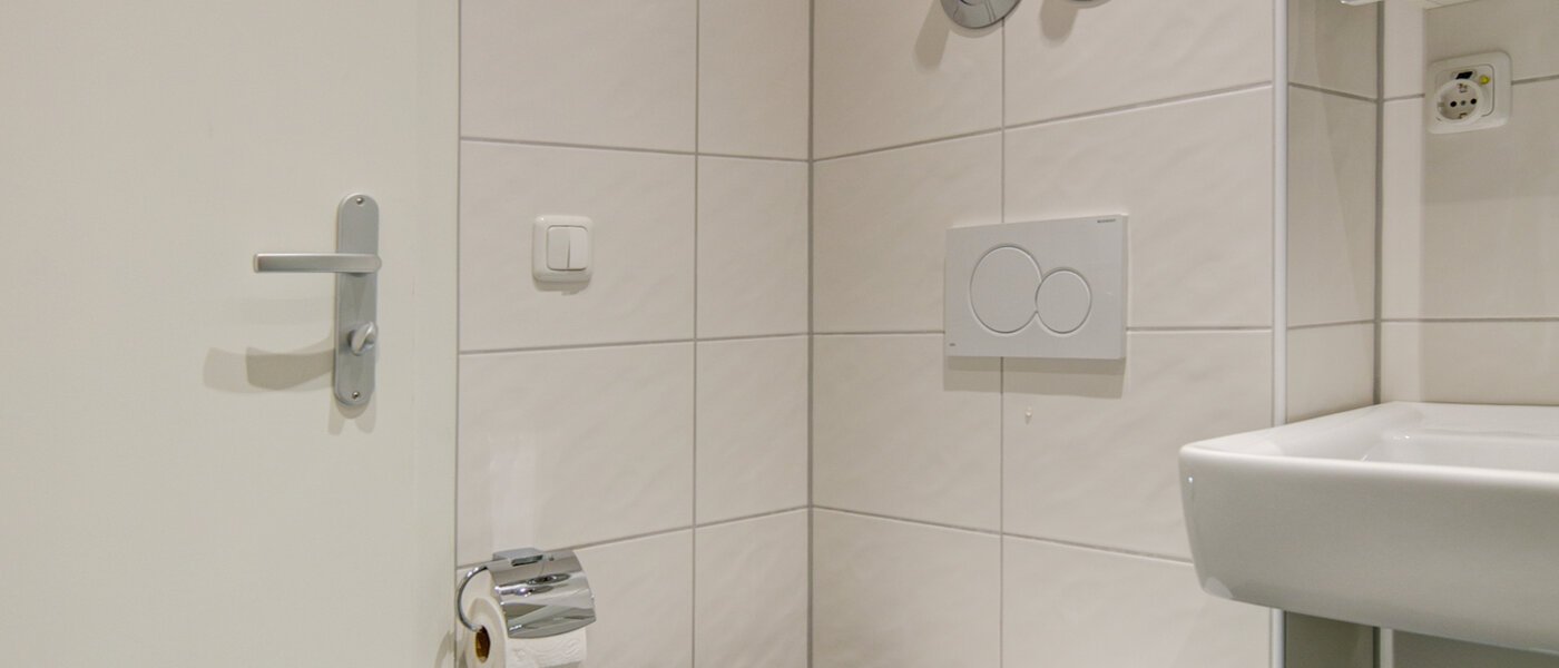 apartment München Obermenzing 04 bathroom 9775