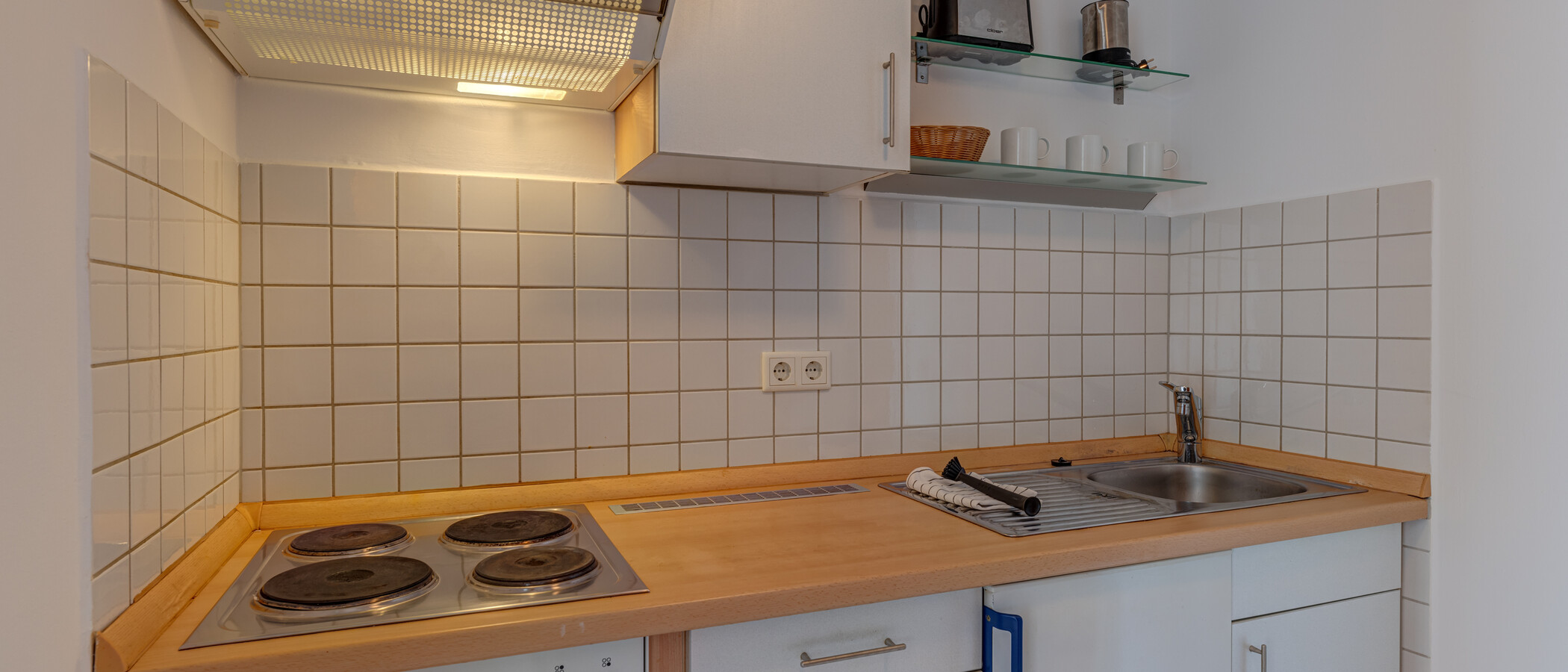 apartment München Olympiadorf 01 kitchen 9781