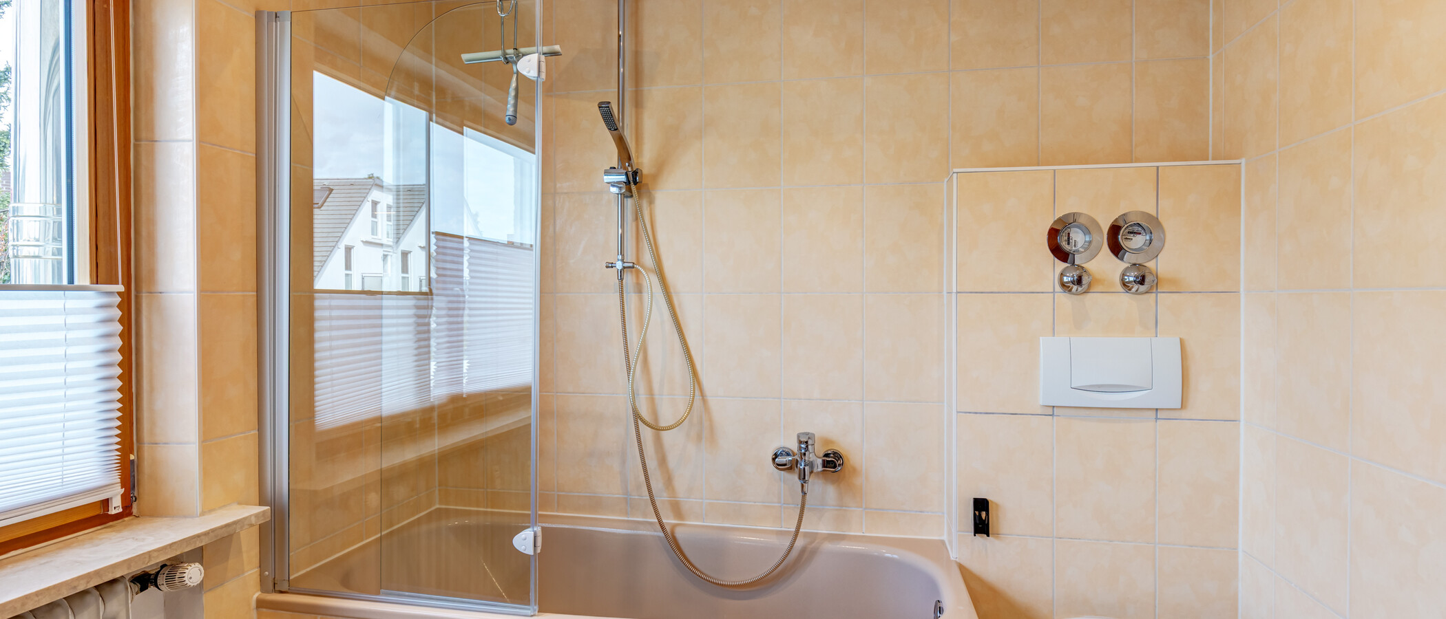 apartment München Berg am Laim 03 bathroom 9783