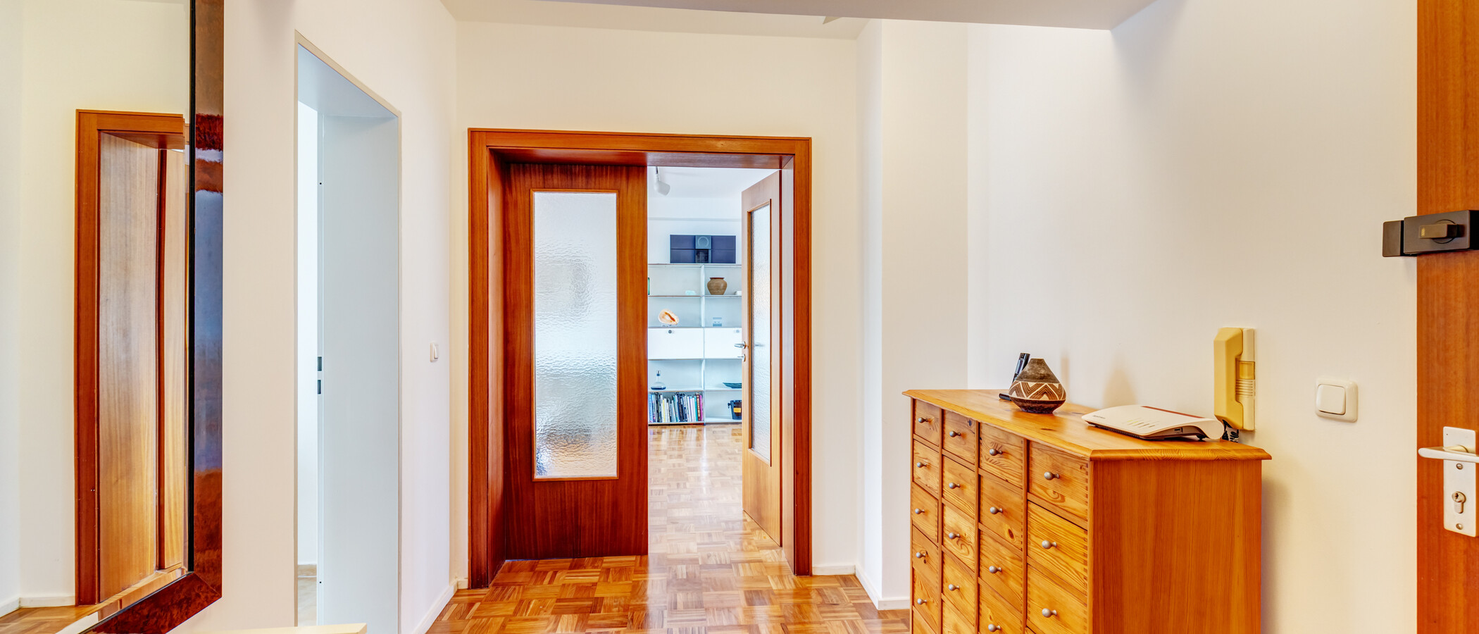 apartment München Berg am Laim 02 hall 9783