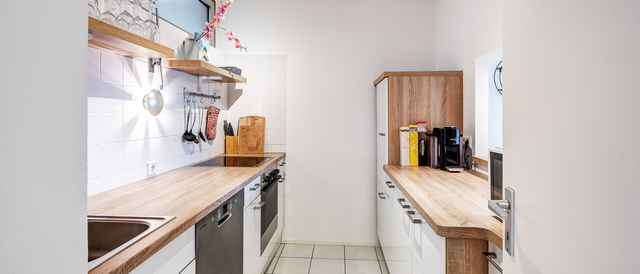 apartment München Schwabing-Nord (zw. Leopoldstraße & Englischen Garten) 01 kitchen 9789