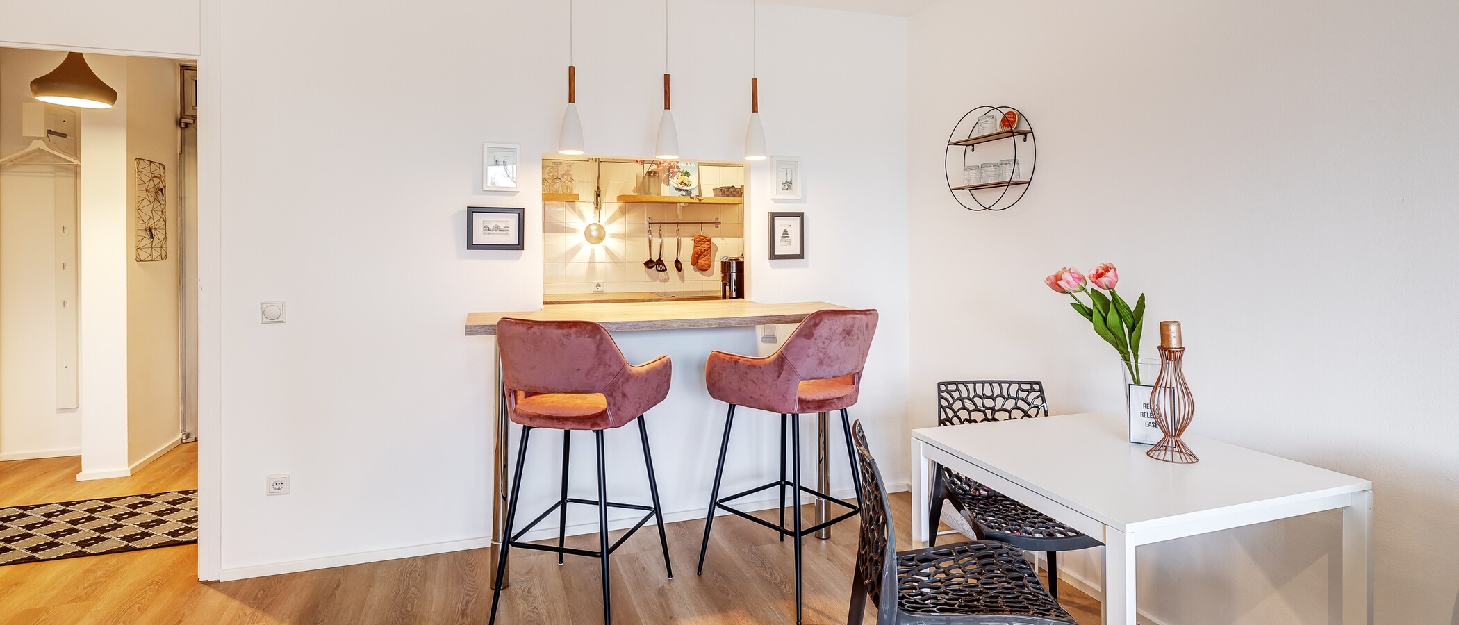 apartment München Schwabing-Nord (zw. Leopoldstraße & Englischen Garten) 02 living area 9789
