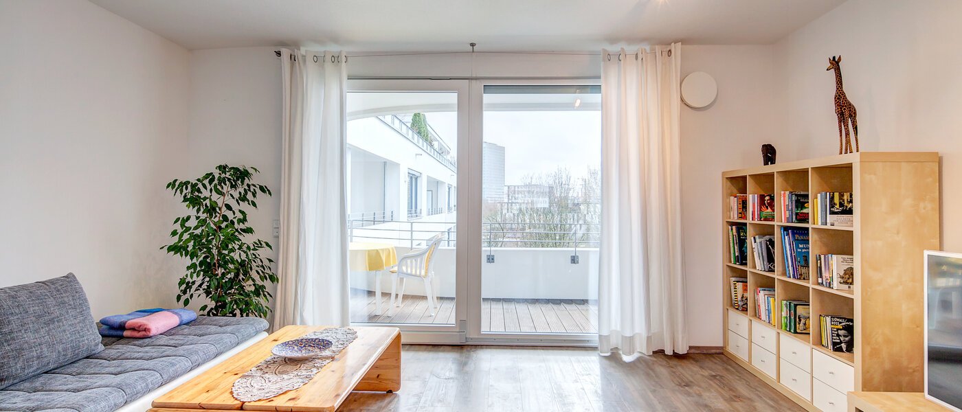 apartment München Parkstadt Schwabing 03 living room 9790