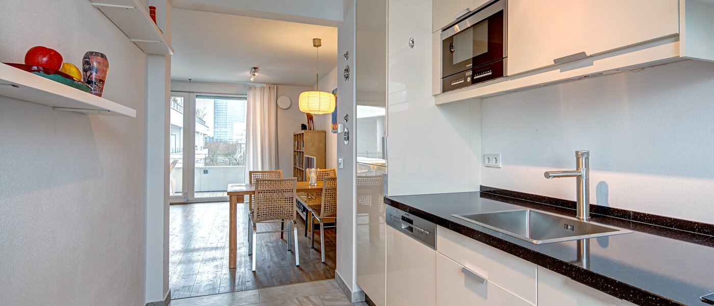 apartment München Parkstadt Schwabing 02 kitchen 9790