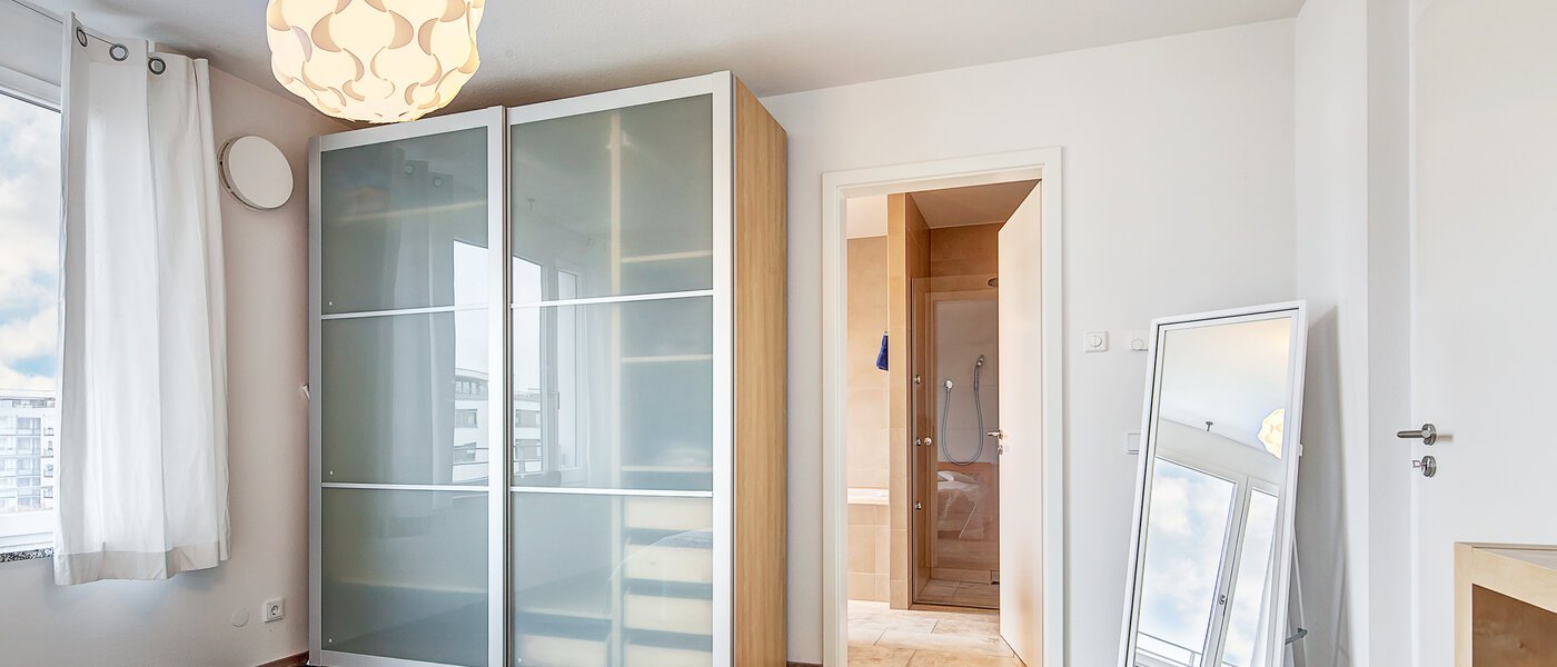 apartment München Parkstadt Schwabing 02 sleeping area 9790