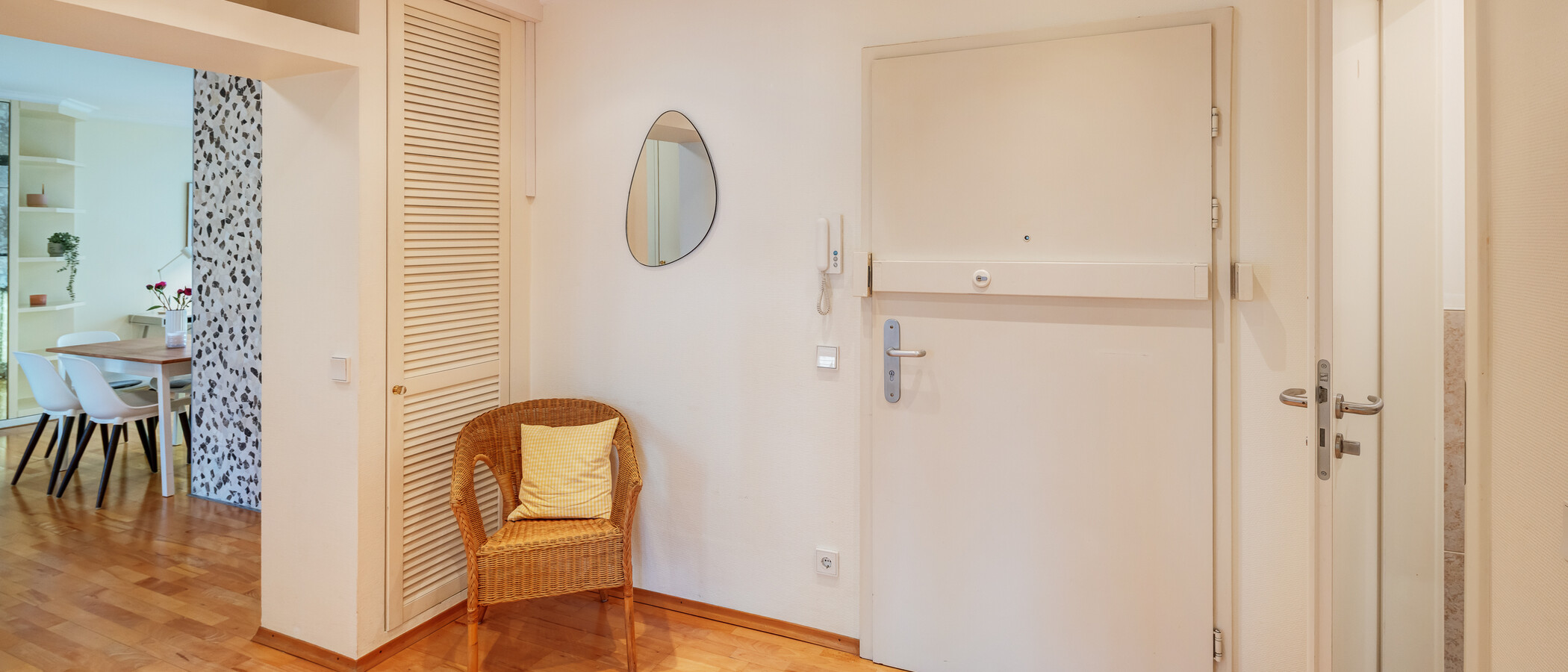 apartment München Maxvorstadt 03 hall 9792