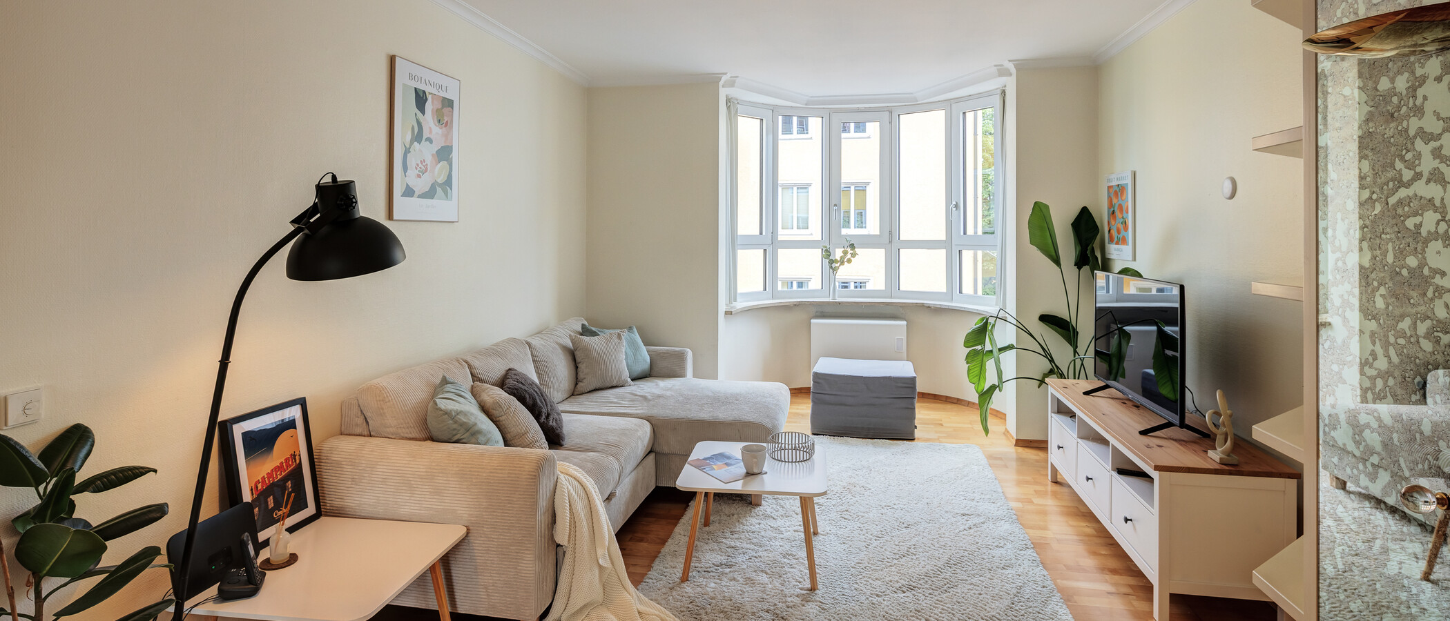 apartment München Maxvorstadt 01 living area 9792