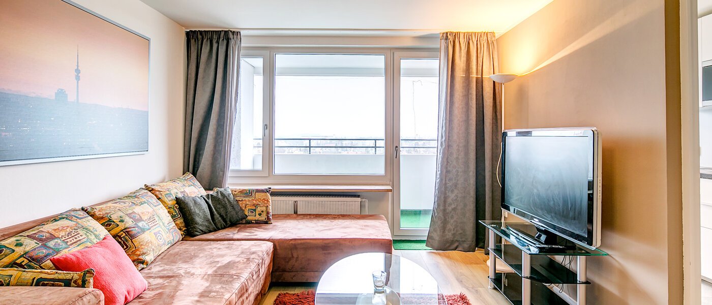 apartment München Am Hart 04 living room 9815