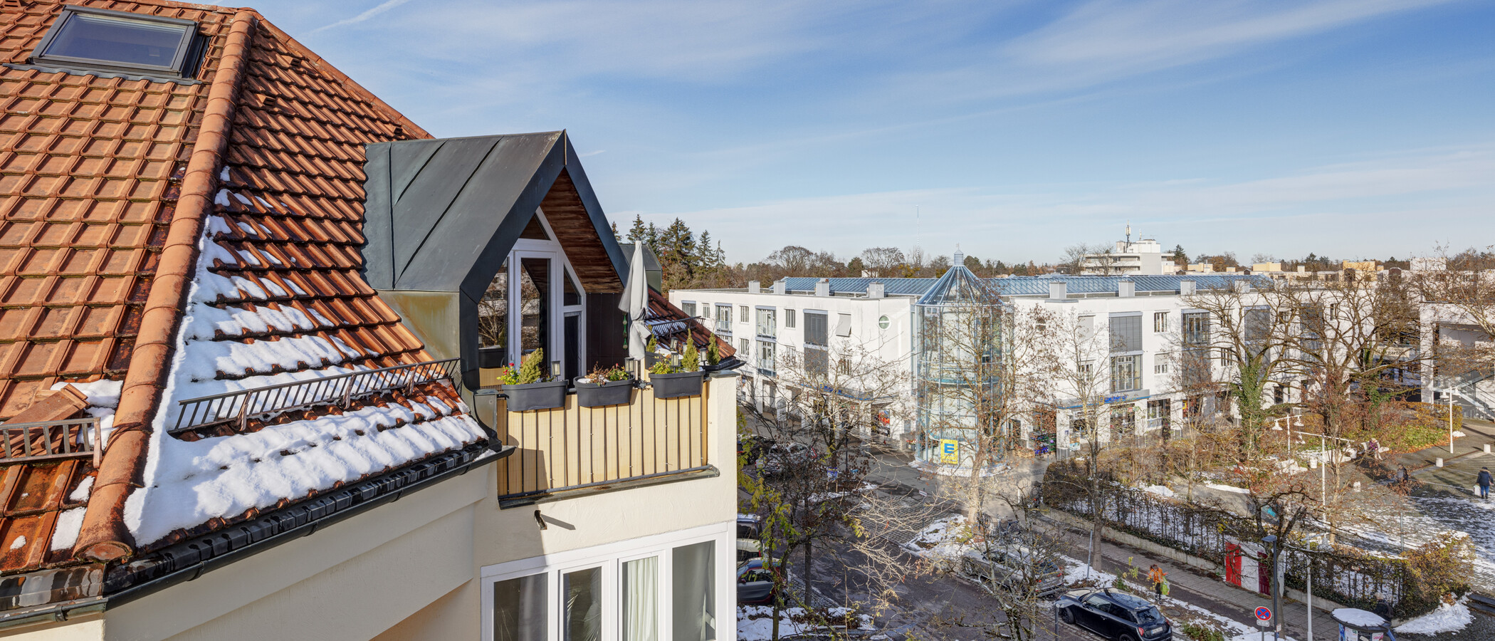 attic apartment Ottobrunn 02 view 9824