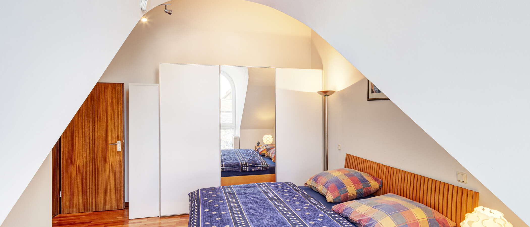 attic apartment Ottobrunn 02 bedroom 9824