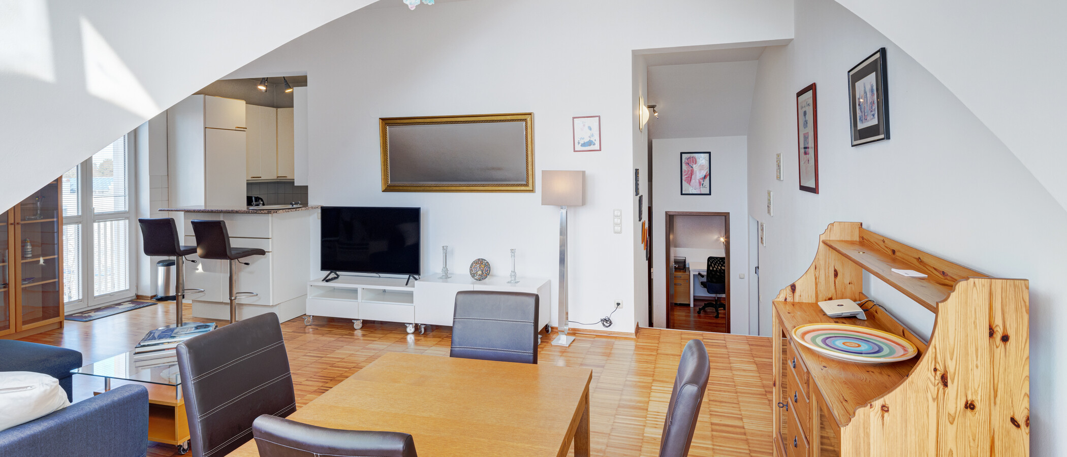 attic apartment Ottobrunn 03 living area 9824