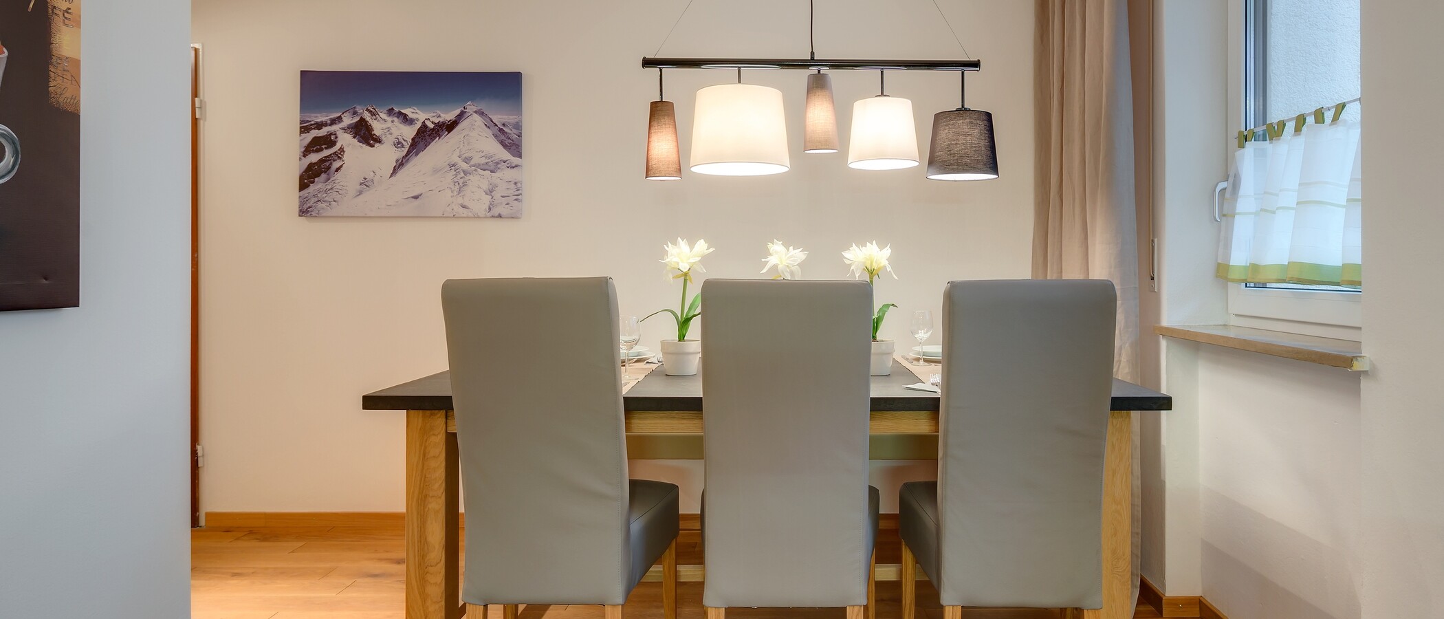 apartment München Untersendling 02 dining 9825