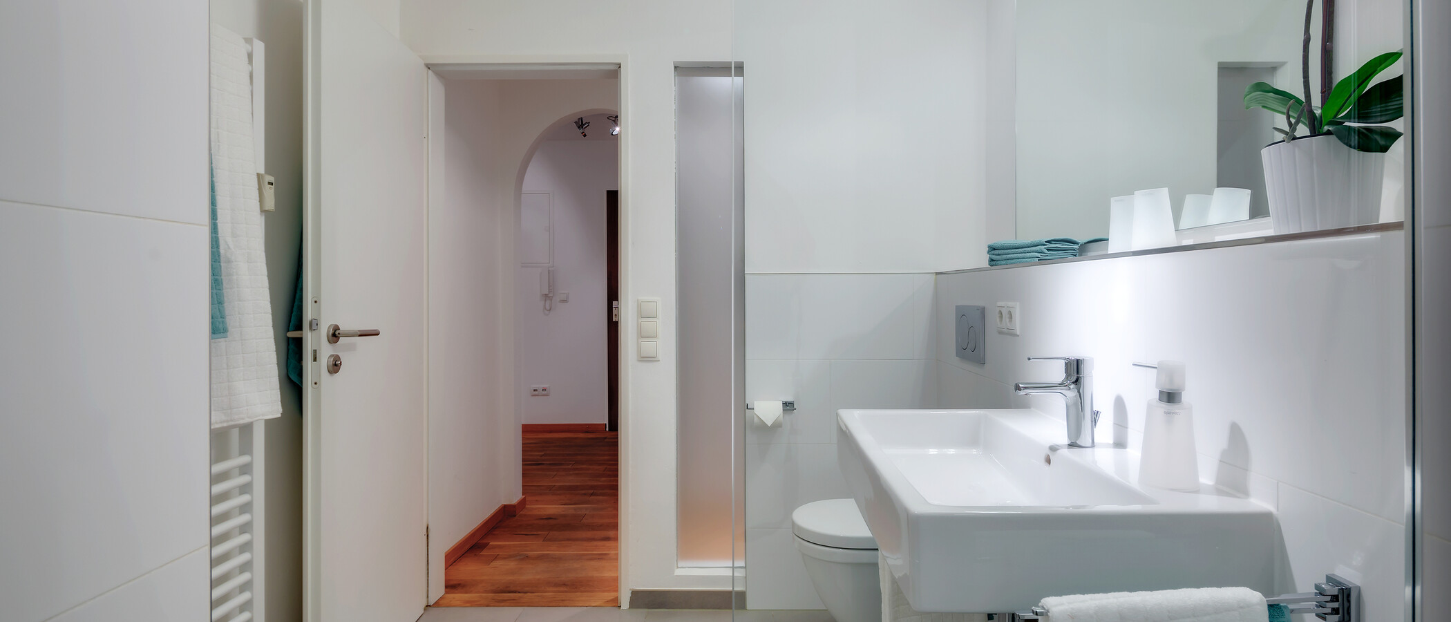 apartment München Untersendling 05 bathroom 9825