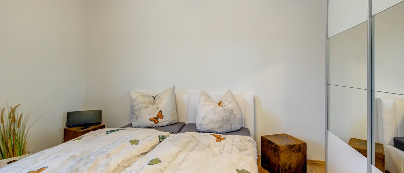 apartment München Hasenbergl 01 sleeping area 9831