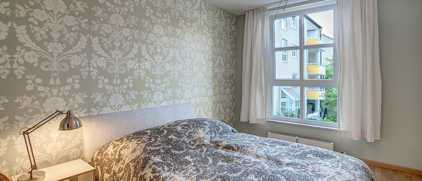 apartment München Nymphenburg-Gern 01 sleeping area 9853