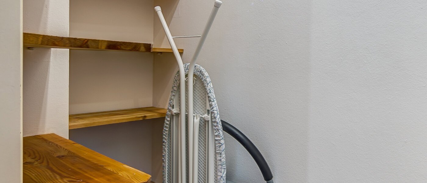 apartment München Solln 02 storage room 9857