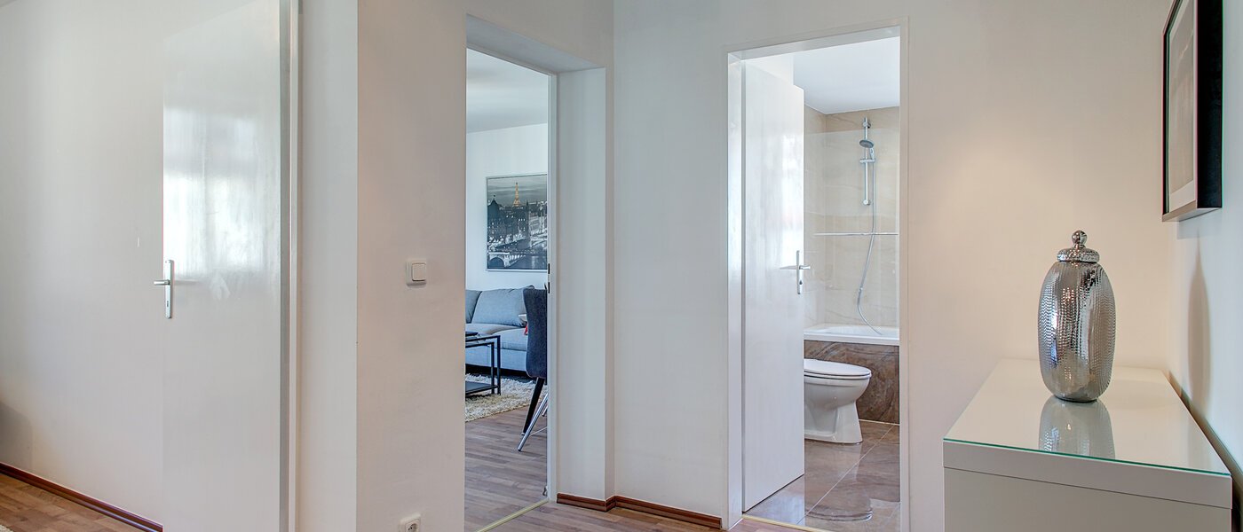 apartment München Schwabing 02 hall 9871