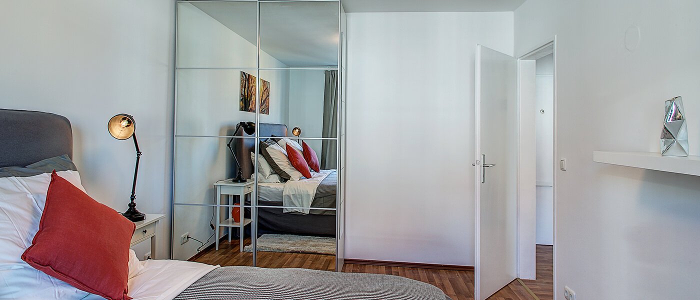 apartment München Schwabing 02 sleeping area 9871