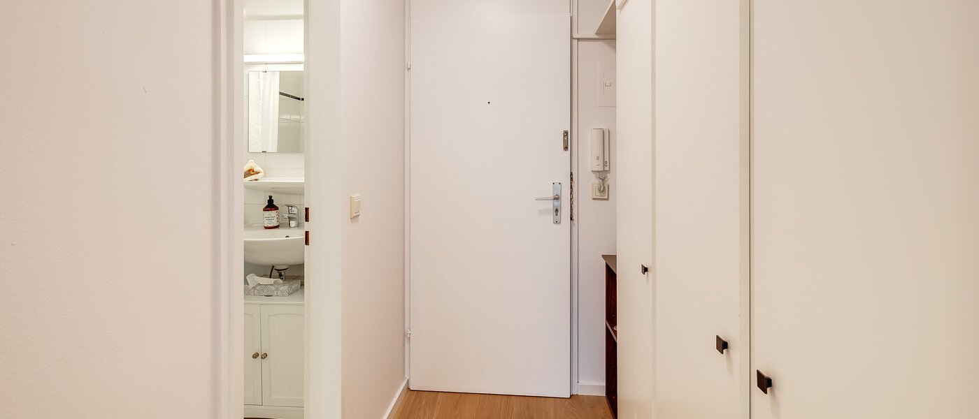 apartment München Schwabing-Nord (zw. Leopoldstraße & Englischen Garten) 01 hall 9873