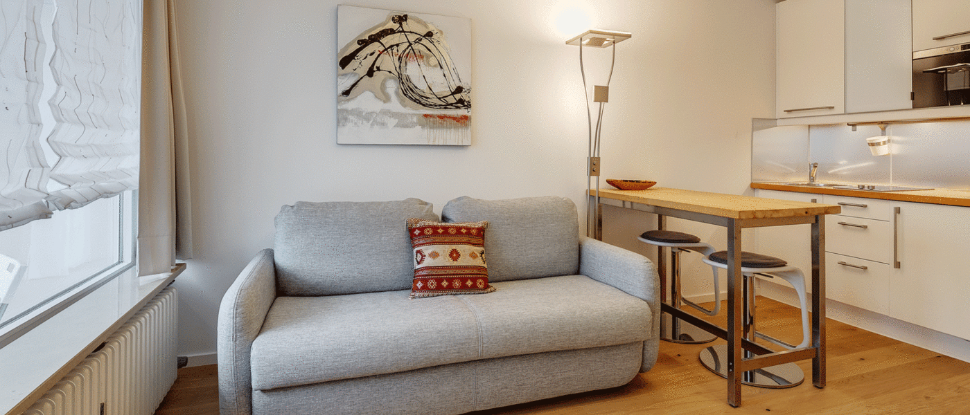 apartment München Schwabing-Nord (zw. Leopoldstraße & Englischen Garten) 01 sleeping area 9873