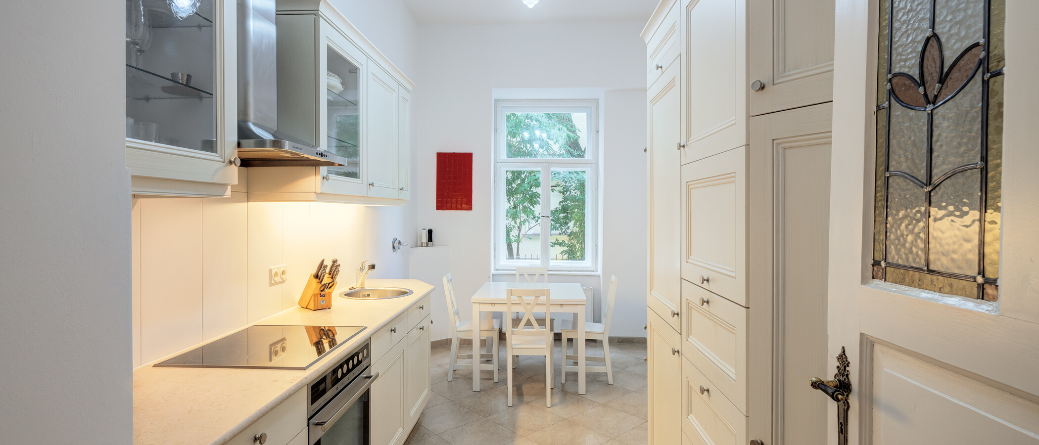 apartment München Schwabing-Nord (zw. Belgrad- & Leopoldstraße) 01 kitchen 9895