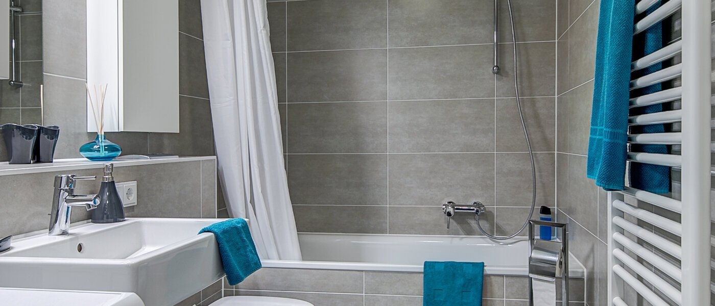 apartment München Schwabing-Georgenschwaige 04 bathroom 9904