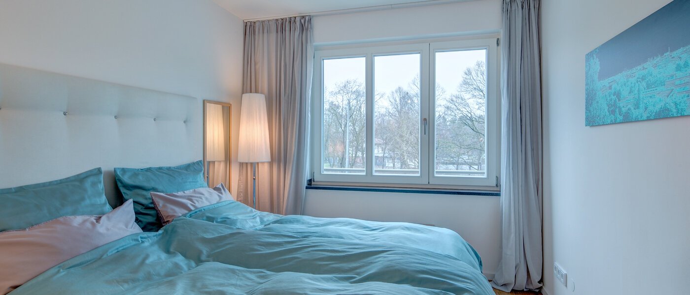 apartment München Schwabing-Georgenschwaige 01 sleeping area 9904