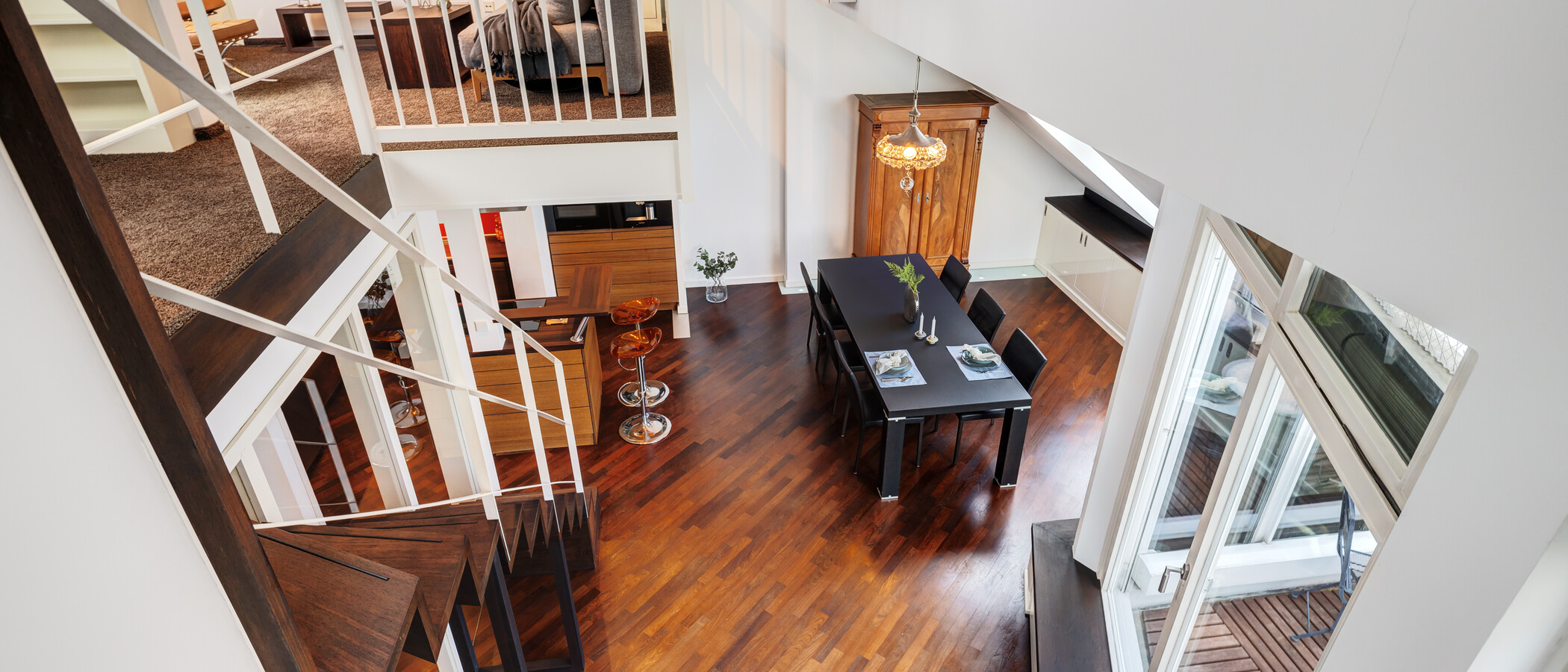 maisonette-gallery apartment München Maxvorstadt - Museumsviertel 01 living area 9925