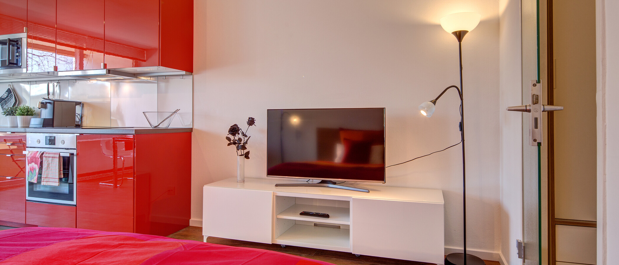 apartment München Oberföhring 03 living room 9926
