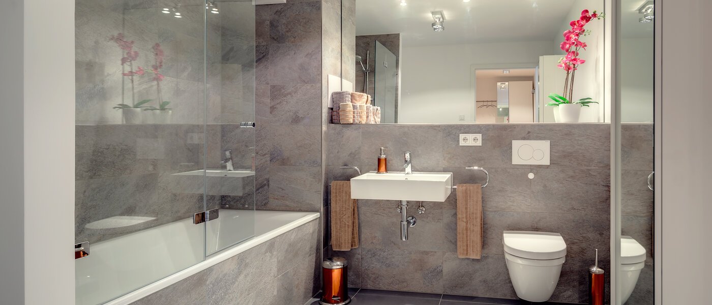 apartment München Lehel 01 bathroom 9937