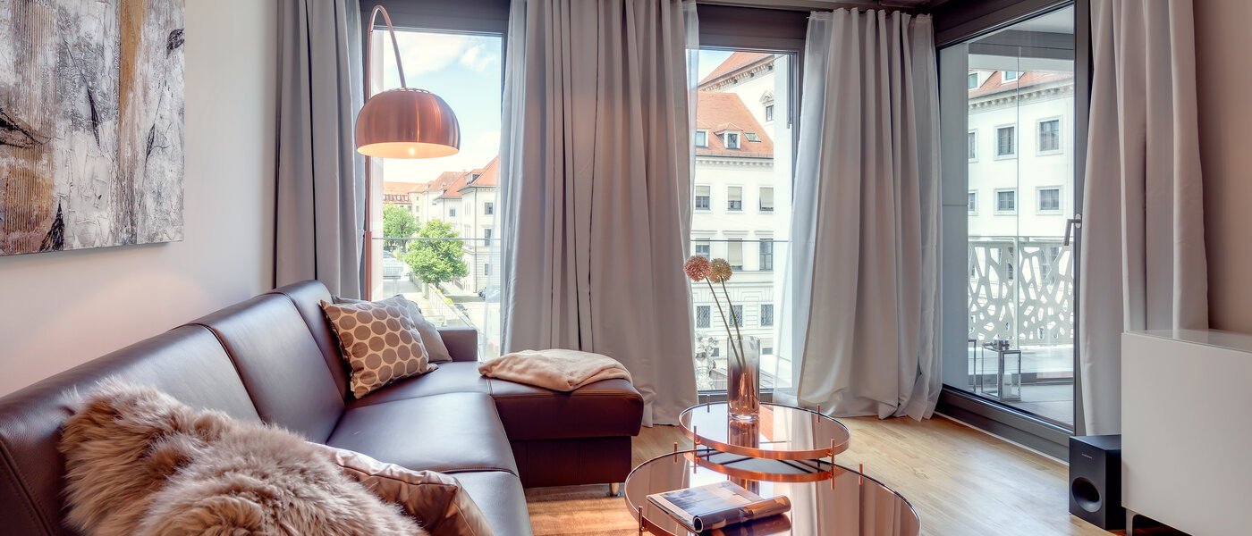apartment München Lehel 02 living area 9937