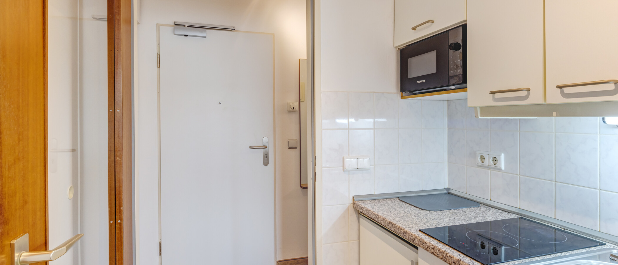 studio München Maxvorstadt 03 kitchen 9951