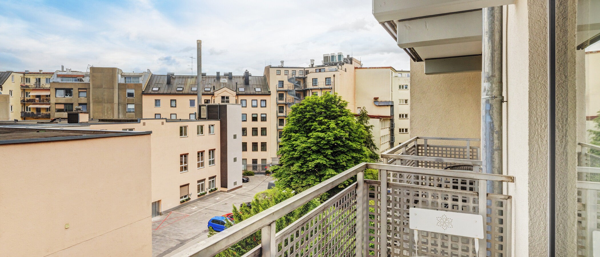 studio München Maxvorstadt 01 balcony 9951