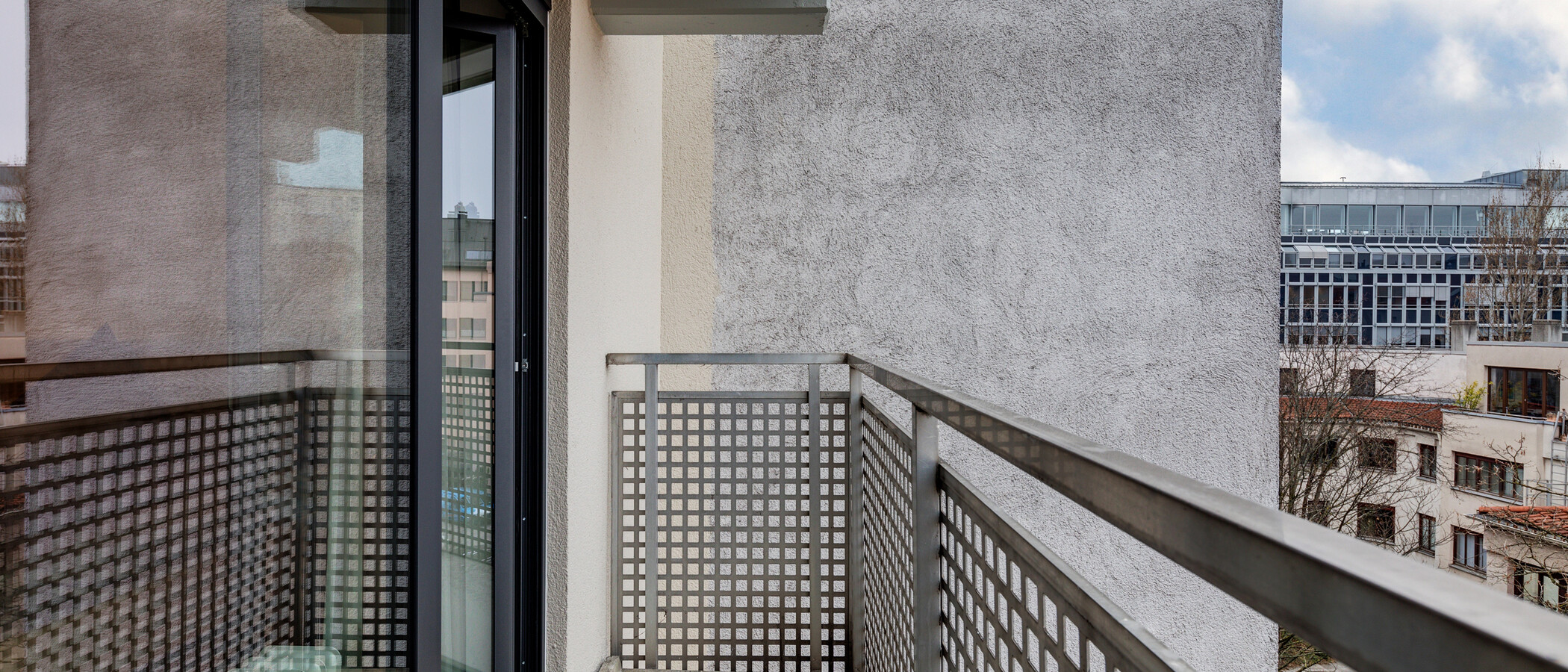 studio München Maxvorstadt 02 balcony 9951