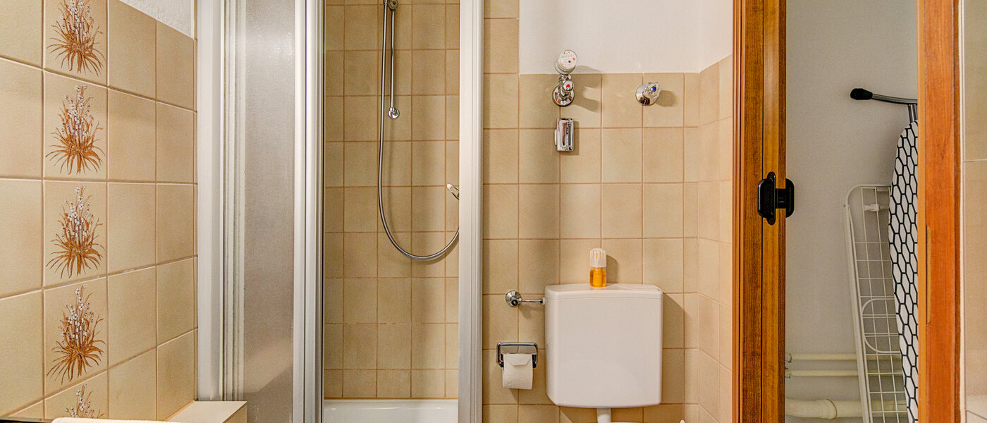 apartment Unterschleißheim 01 bathroom 9952